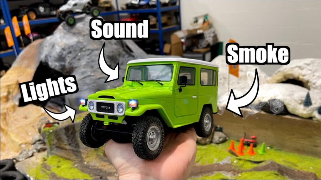 Mini 'Licensed' Toyota FJ40 RC Car